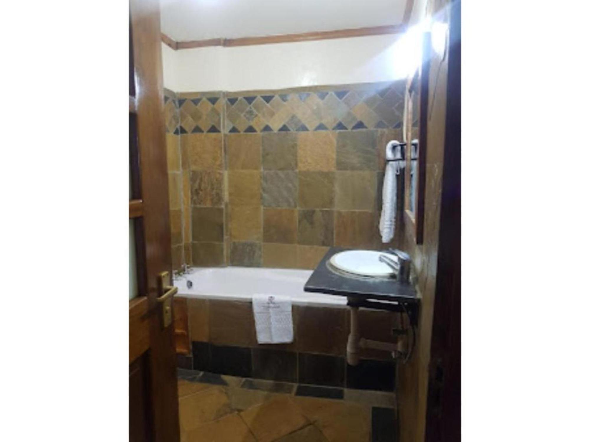 Tobriana Hotel Nairobi Exterior photo